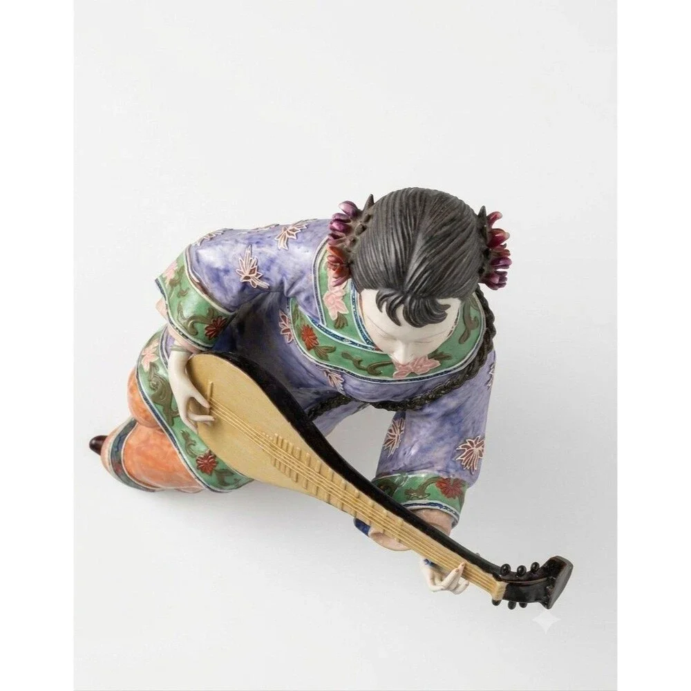 Vintage Chinese Porcelain Lady Musician Figurine 12
